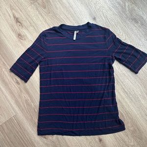 Banana Republic xs size top navy red stripe